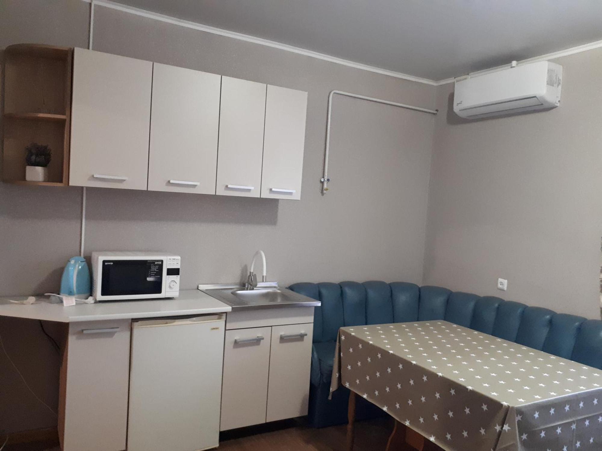 Hotel Gostynnyi Dvir Sharhorod Exterior photo