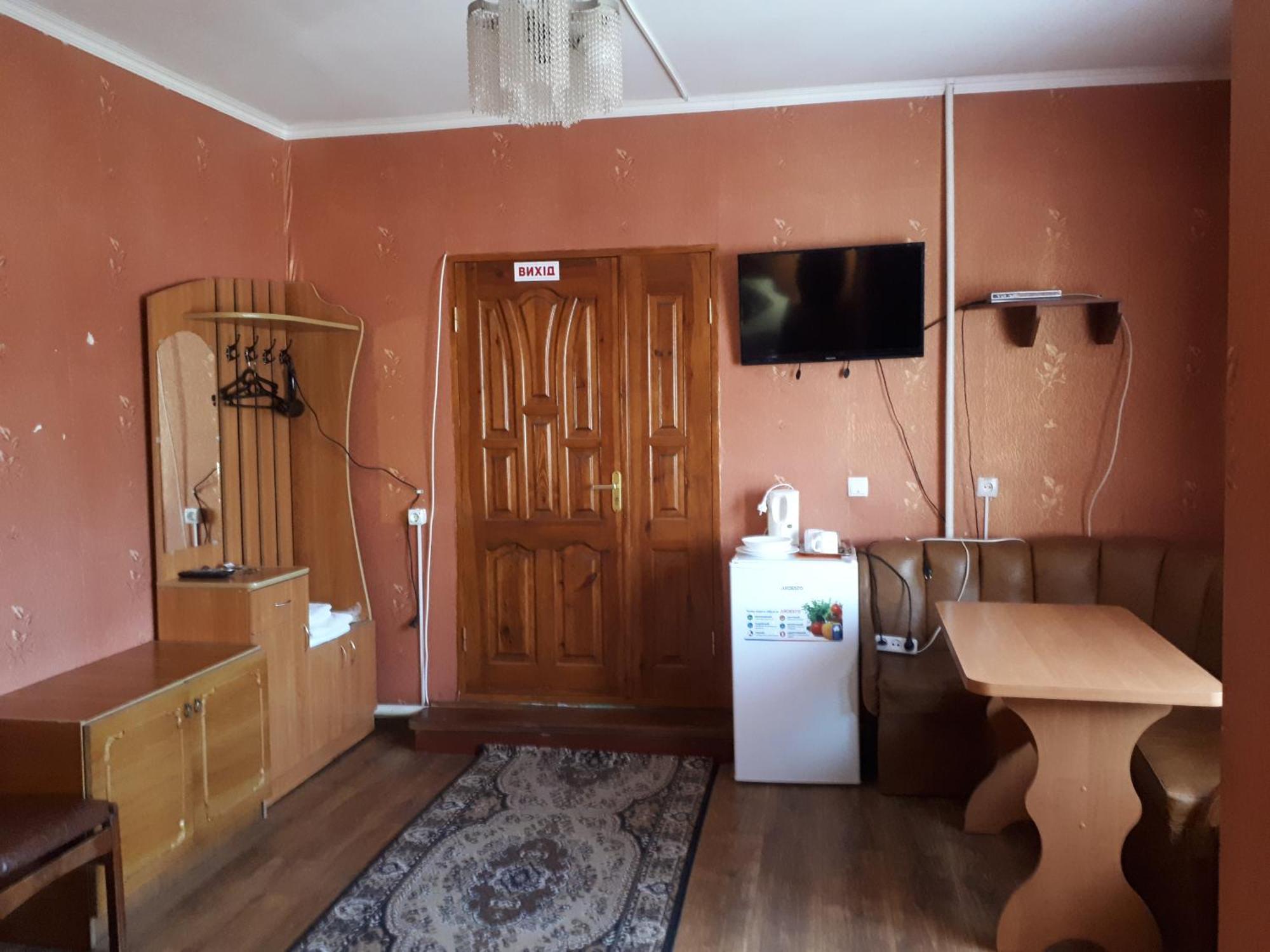 Hotel Gostynnyi Dvir Sharhorod Exterior photo