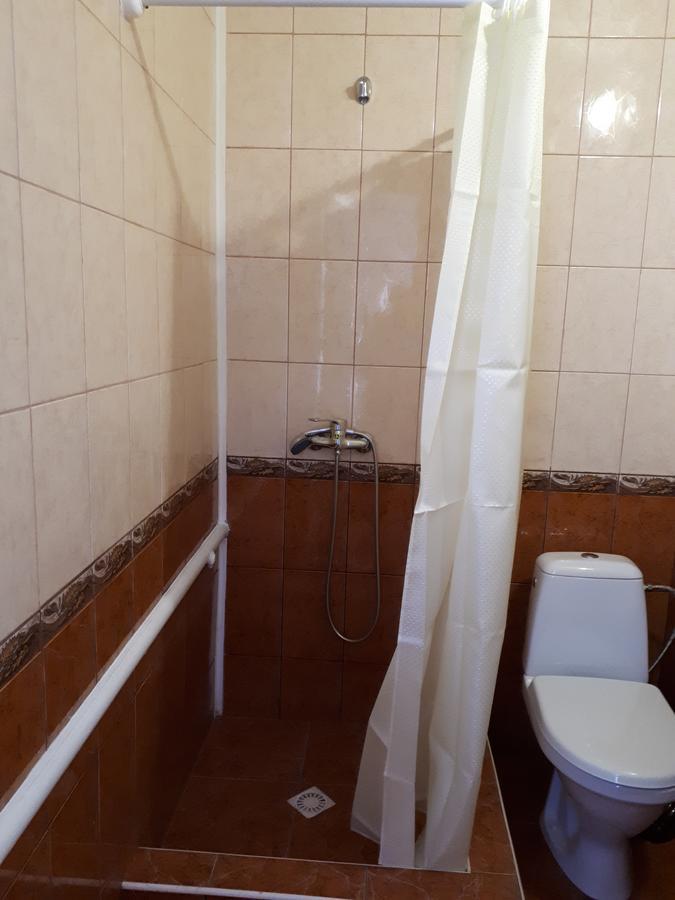 Hotel Gostynnyi Dvir Sharhorod Room photo